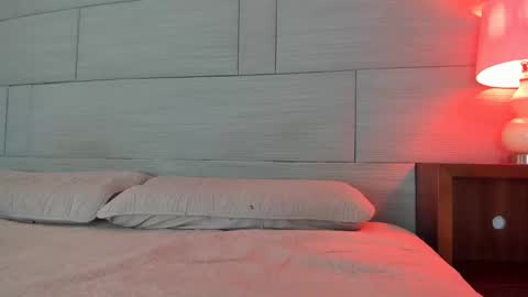 Onna online show from 12-20-24, 04:20