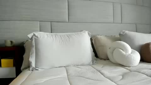 Onna online show from 09-24-25, 06:55