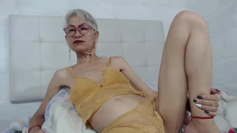 Miss Monserrate online show from 03-06-25, 04:07