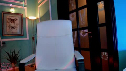 Snapshot of 1munique chatting on 01-31-25, 04:17 Moona  online show from 01-31-25, 04:17