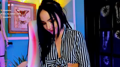 Snapshot of 1munique chatting on 02-07-25, 08:53 Moona  online show from 02-07-25, 08:53