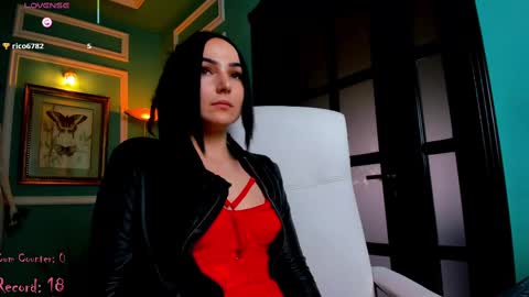 Snapshot of 1munique chatting on 02-14-25, 02:12 Moona  online show from 02-14-25, 02:12