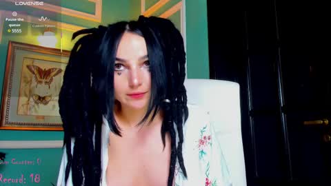 Snapshot of 1munique chatting on 02-21-25, 01:33 Moona  online show from 02-21-25, 01:33