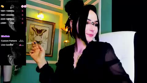 Snapshot of 1munique chatting on 03-05-25, 03:51 Moona  online show from 03-05-25, 03:51