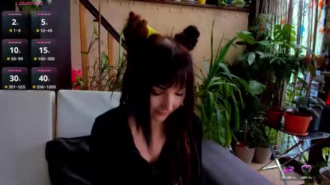 Snapshot of 1munique chatting on 09-24-25, 07:23 Moona  online show from 09-24-25, 07:23