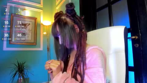 Snapshot of 1munique chatting on 09-25-25, 03:05 Moona  online show from 09-25-25, 03:05