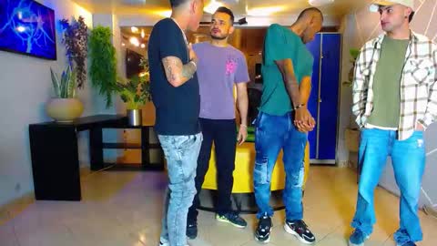 Snapshot of 1pushman chatting on 09-26-25, 11:03 pushman online show from 09-26-25, 11:03