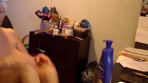 Snapshot of 1xtrahornyone chatting on 12-11-24, 05:37 Susan online show from 12-11-24, 05:37