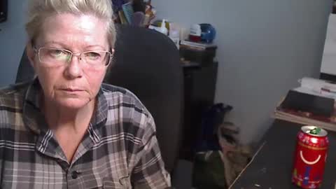 Snapshot of 1xtrahornyone chatting on 12-27-24, 04:32 Susan online show from 12-27-24, 04:32