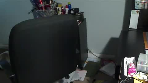 Snapshot of 1xtrahornyone chatting on 12-05-25, 04:21 Susan online show from 12-05-25, 04:21