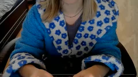 1your_hot_girls online show from 03-02-25, 11:07