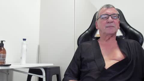 Snapshot of 200gentleman chatting on 12-08-24, 06:06 Henk online show from 12-08-24, 06:06