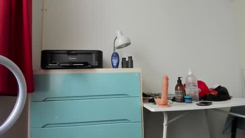 Snapshot of 200gentleman chatting on 01-14-25, 01:49 Henk online show from 01-14-25, 01:49