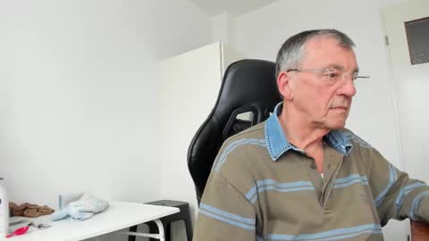 Henk online show from 03-17-26, 01:47