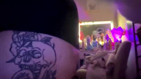 Snapshot of 222kitty chatting on 11-12-25, 03:18 222kitty online show from 11-12-25, 03:18