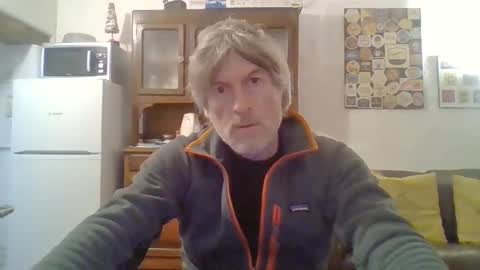 22esserre online show from 01-10-25, 03:27