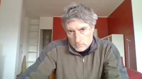 22esserre online show from 03-10-25, 01:21