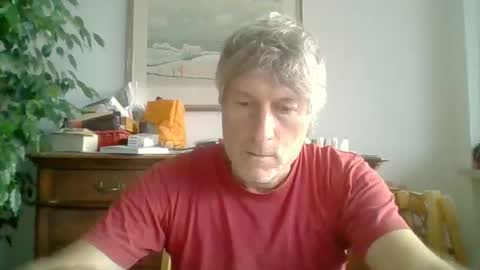 22esserre online show from 10-04-25, 04:16