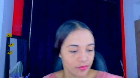 Snapshot of 24isabella chatting on 06-12-26, 12:04 Isabella online show from 06-12-26, 12:04
