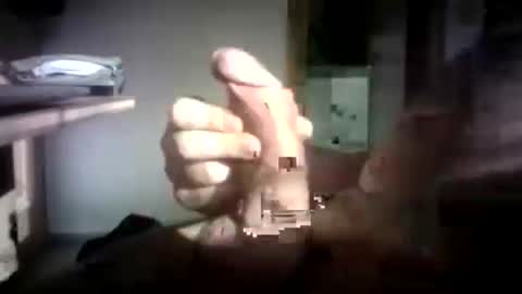 Snapshot of 28wombat12 chatting on 11-30-25, 11:25 28wombat12 online show from 11-30-25, 11:25