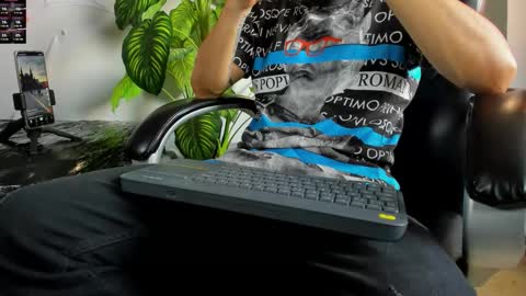 2_fire online show from 11-01-25, 09:17