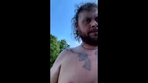 Snapshot of 2dirtyhillbillies chatting on 04-28-26, 10:04 ThrillBilly online show from 04-28-26, 10:04