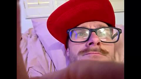 Snapshot of 2dj420 chatting on 03-10-26, 12:26 2dj420 online show from 03-10-26, 12:26