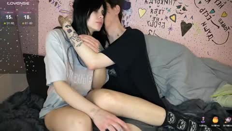 Snapshot of 2emo4fam chatting on 12-02-24, 08:22 2emo4fam online show from 12-02-24, 08:22