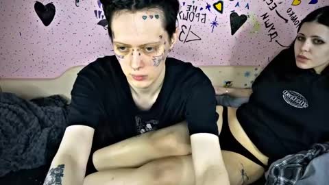 Snapshot of 2emo4fam chatting on 12-08-24, 11:40 2emo4fam online show from 12-08-24, 11:40