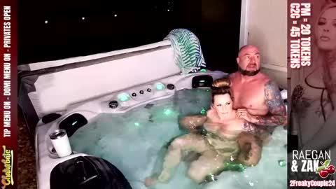 Zak and Raegan online show from 03-10-25, 01:01