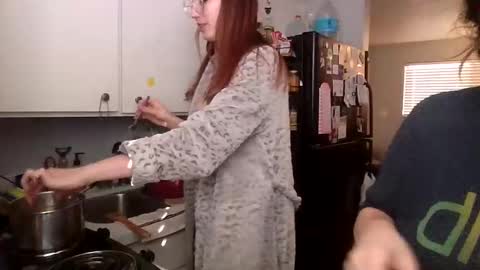 2girls1link online show from 01-09-25, 04:49