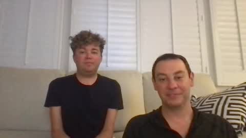 Roommates online show from 04-25-26, 06:49