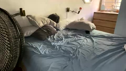 Snapshot of 2littlefox chatting on 01-30-25, 05:17 2littlefox online show from 01-30-25, 05:17