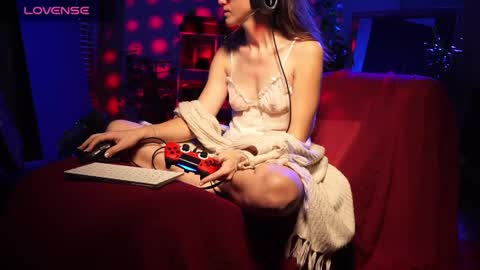 Snapshot of 2photogs_raw chatting on 01-26-25, 12:37 2photogs_raw online show from 01-26-25, 12:37