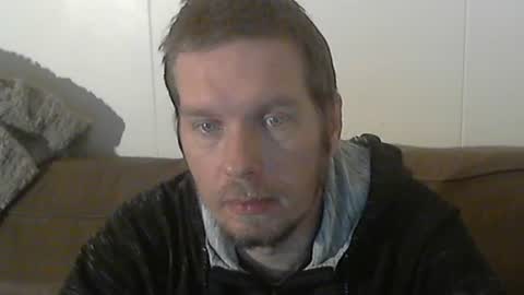 2small4you83 online show from 01-15-25, 12:09