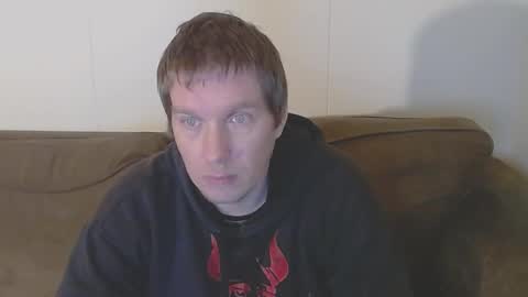 2small4you83 online show from 02-18-25, 12:59