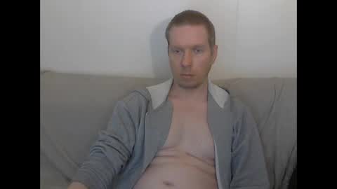 2small4you83 online show from 02-24-26, 11:30