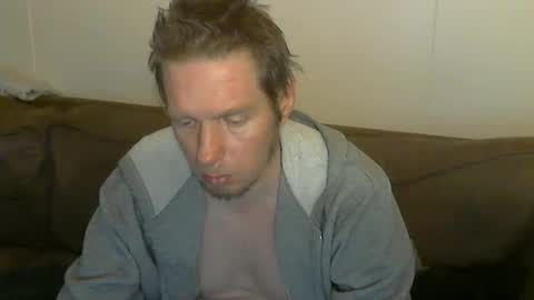 2small4you83 online show from 04-25-26, 01:08