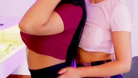 Snapshot of 3kam_amazonian chatting on 01-16-25, 03:35 independent model online show from 01-16-25, 03:35