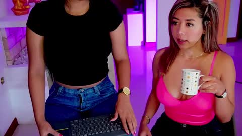 Snapshot of 3kam_amazonian chatting on 03-06-25, 09:03 independent model online show from 03-06-25, 09:03