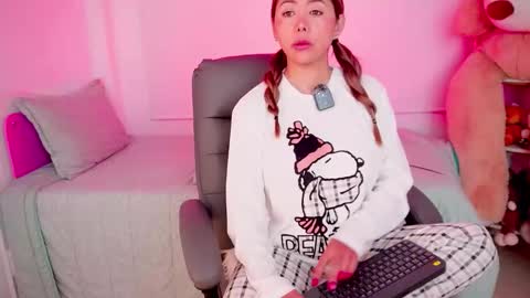 Snapshot of 3kam_amazonian chatting on 12-04-25, 08:23 independent model online show from 12-04-25, 08:23