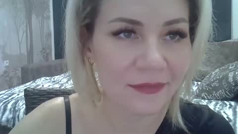 Snapshot of 3susie chatting on 02-25-26, 03:21 3susie online show from 02-25-26, 03:21