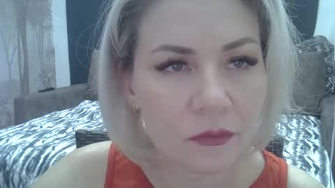 Snapshot of 3susie chatting on 02-27-26, 12:05 3susie online show from 02-27-26, 12:05