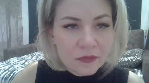 Snapshot of 3susie chatting on 03-01-26, 12:51 3susie online show from 03-01-26, 12:51