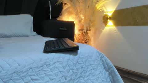 3X NAXAA online show from 12-14-25, 01:38