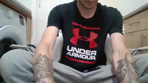 420feetloverr420 online show from 09-17-25, 12:45