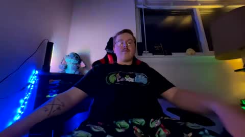 Snapshot of 420jizzva chatting on 01-12-25, 02:14 Daddythickdick420 online show from 01-12-25, 02:14