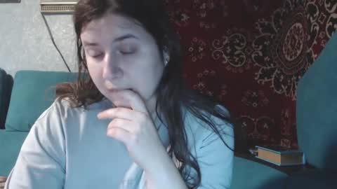 Snapshot of 444____ chatting on 10-19-25, 07:09 Katya online show from 10-19-25, 07:09