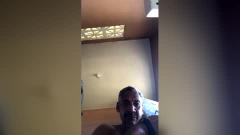 47OMARANIRSEO7 online show from 03-08-26, 06:34