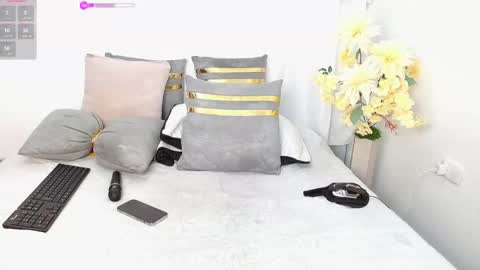 493ashlyfoxx online show from 10-05-25, 11:46